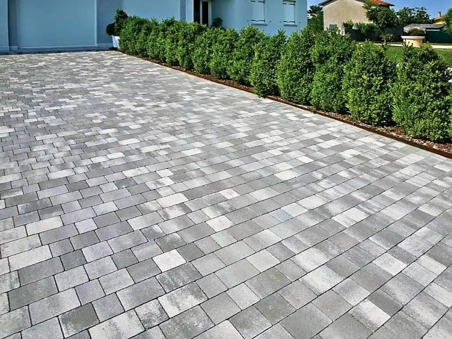 Ice Gray paver installation from the Universal product gallery